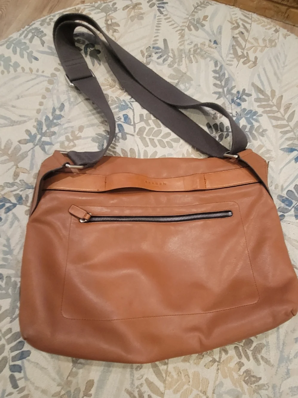 Skagen Brown Leather Messenger Bag with Black Strap